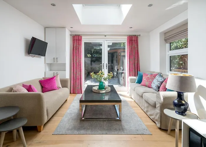 Gorgeous Flat With Garden In Battersea