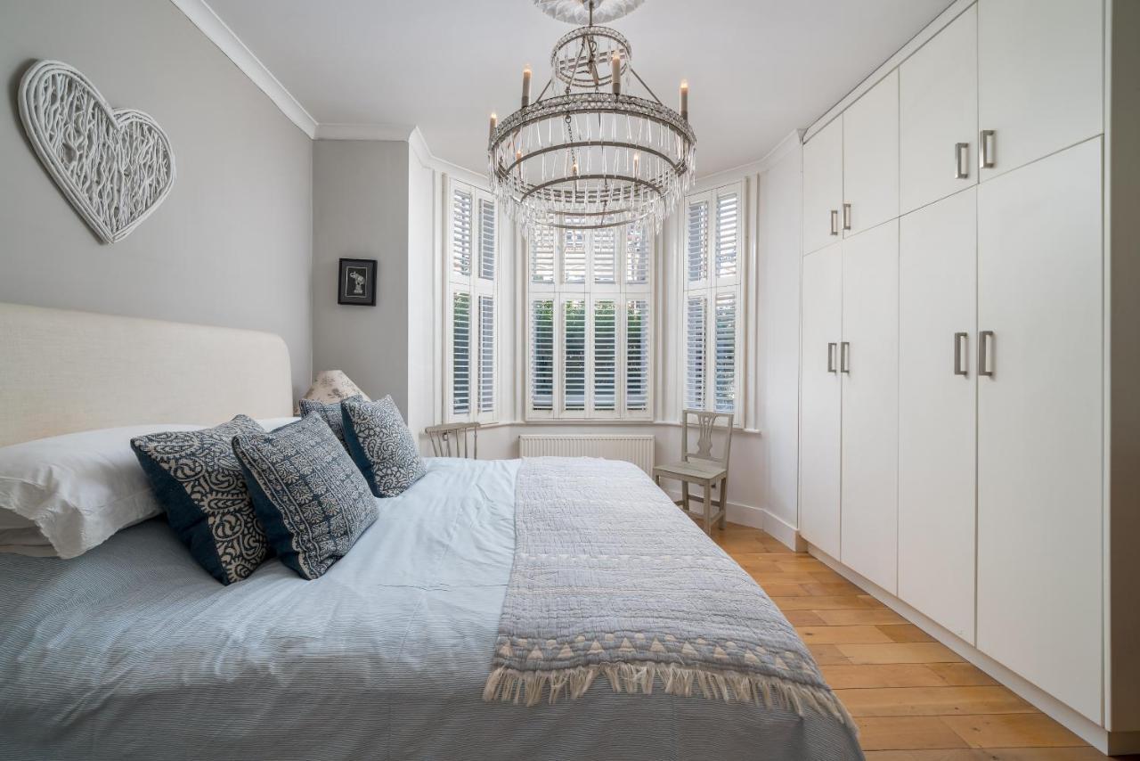 Gorgeous Flat With Garden In Battersea Apartment *